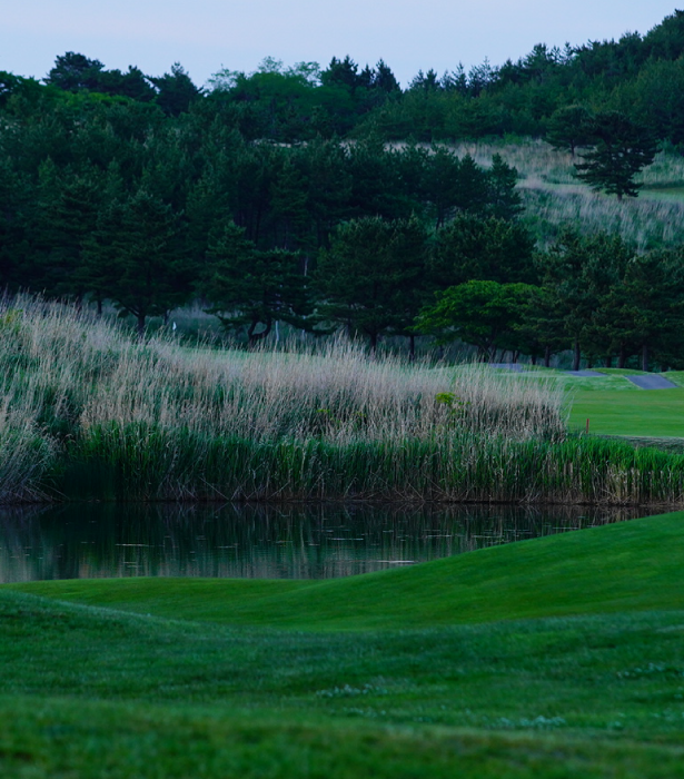 海と芝が広がる、本格リンクススタイルの青森・夏泊ゴルフリンクス